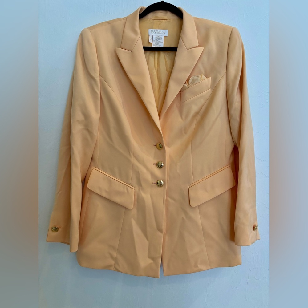 Vintage ESCADA Margaretha Ley Peach Blazer Gold Crest Buttons EU 44
